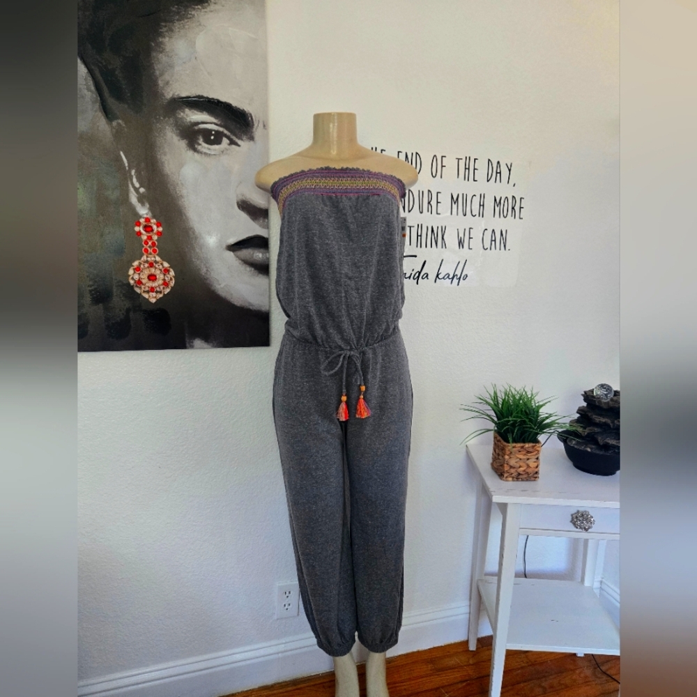 NWT Gray Strapless Jumpsuit with Tassel Accents Size Small